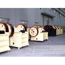 1215鄂式破碎機用于時產(chǎn)500噸石灰石破碎生產(chǎn)線WYL71